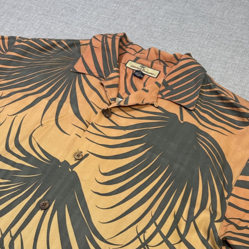 Tommy Bahama Button-Up Shirt Mens Small Orange Silk Twill Short Sleeve Graphic